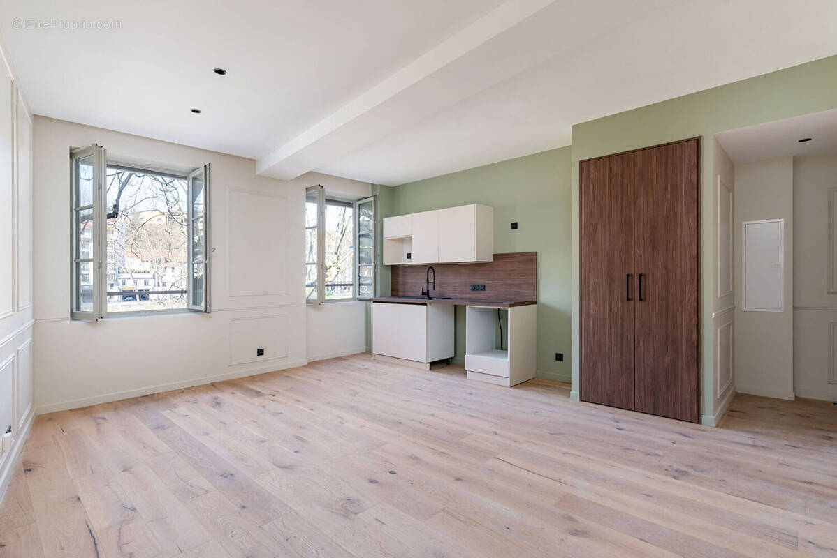 Appartement à LYON-1E