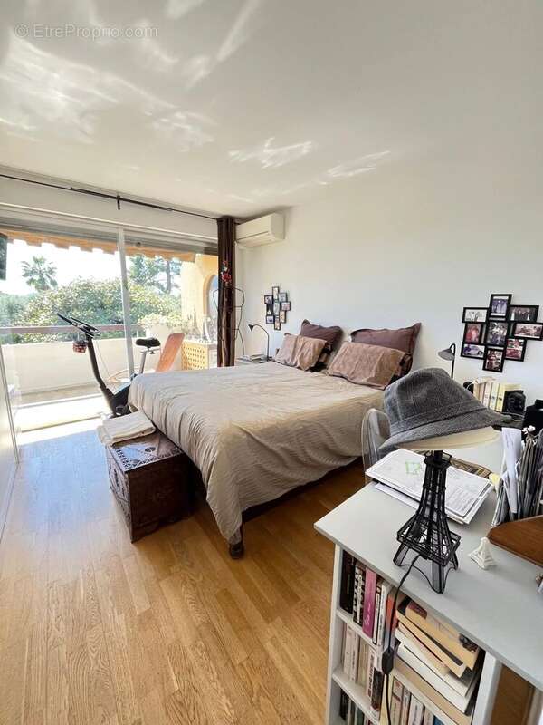 Appartement à LE CANNET