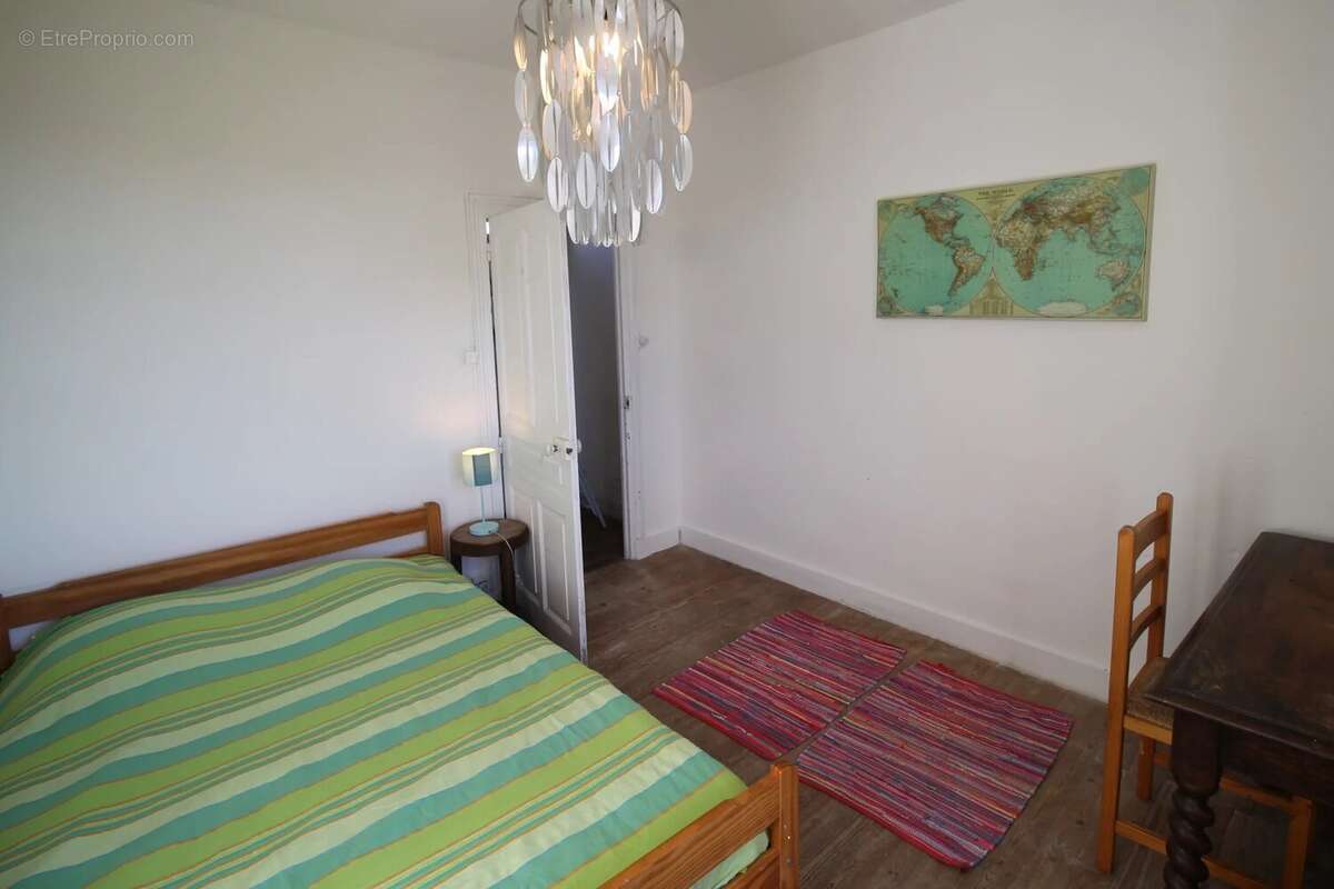 Appartement à SAINT-LEGER-SOUS-BEUVRAY