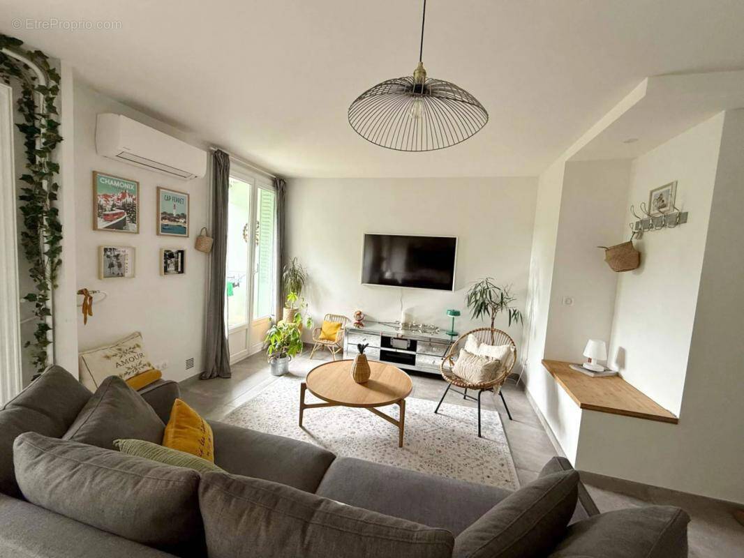 Appartement à AIX-LES-BAINS