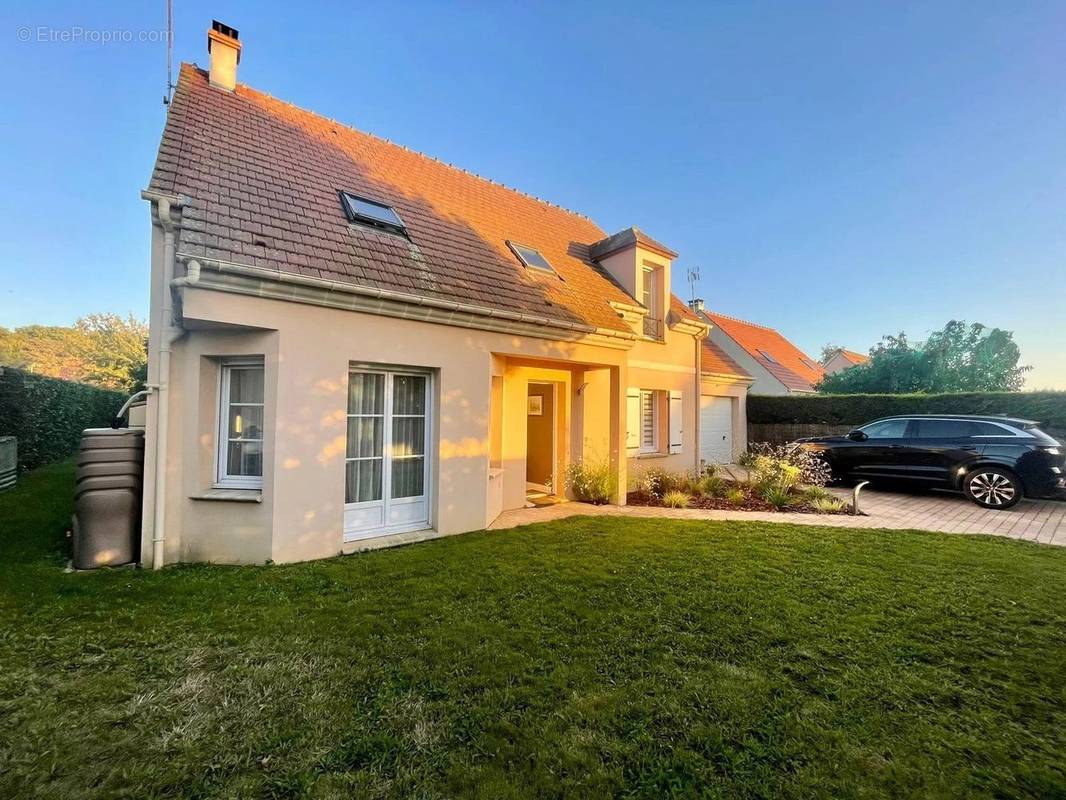 Maison à LE MESNIL-EN-THELLE