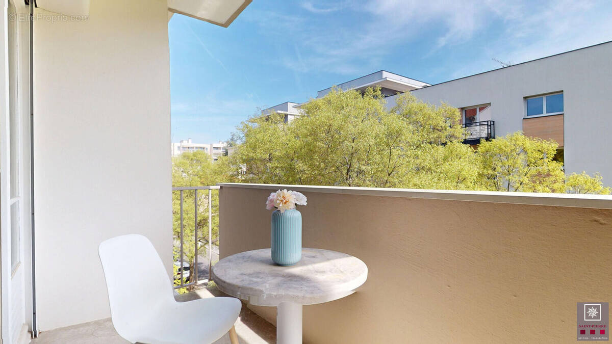 Appartement à LYON-8E