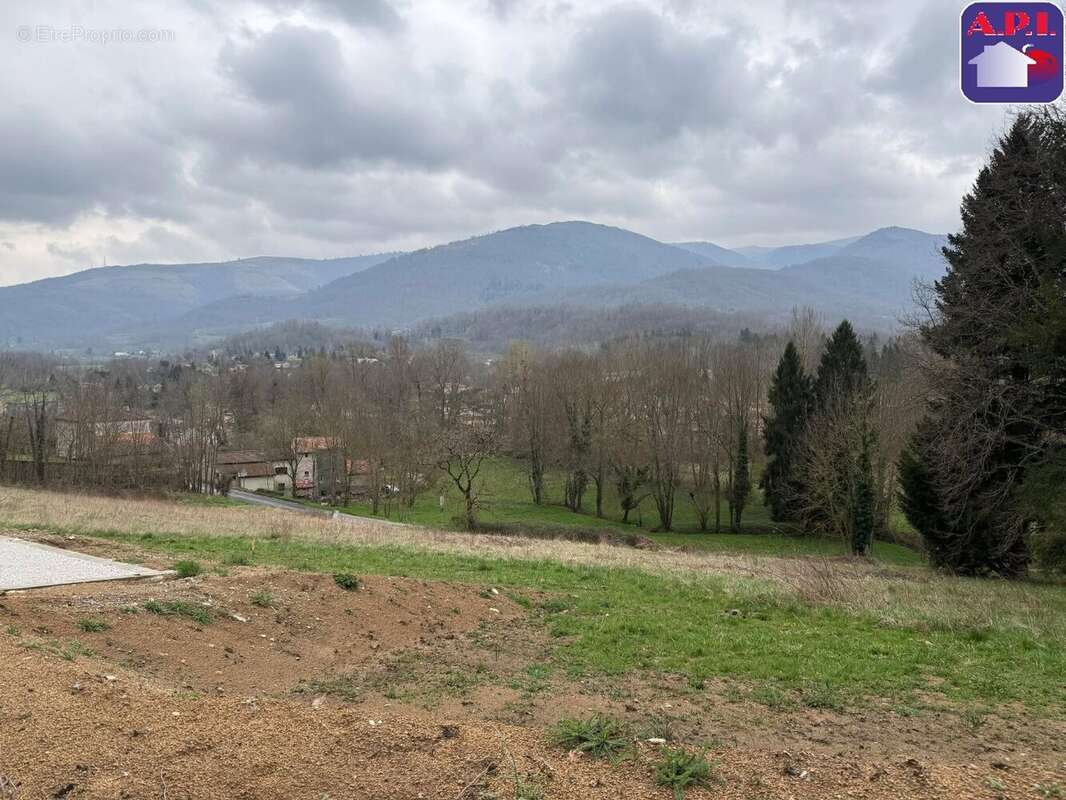 Terrain à FOIX