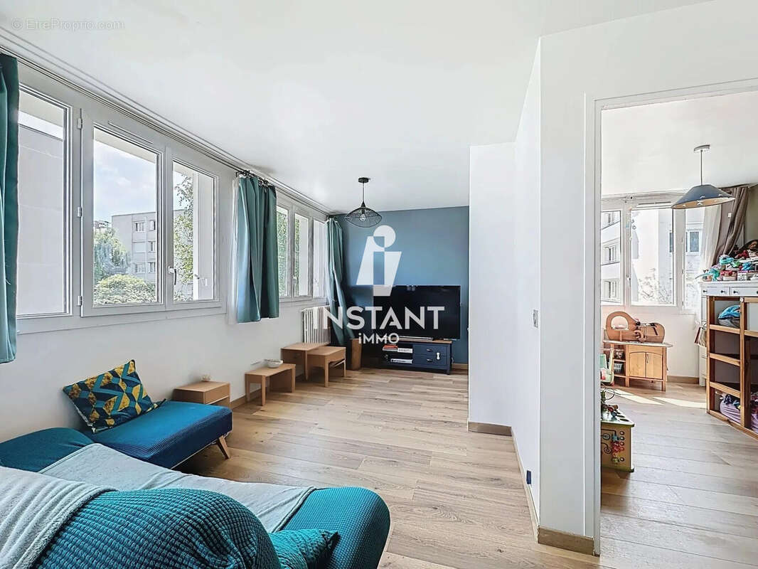 Appartement à SAINT-MAUR-DES-FOSSES