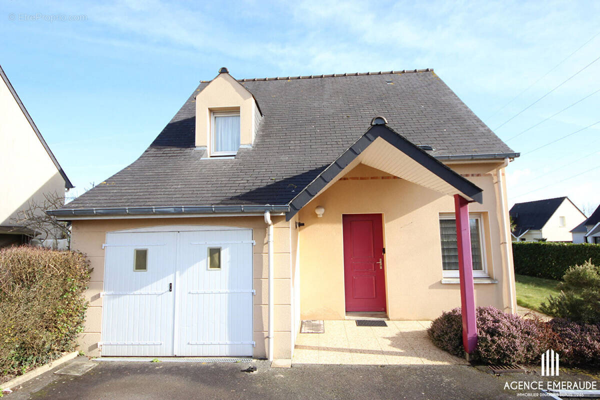 Maison à LA RICHARDAIS