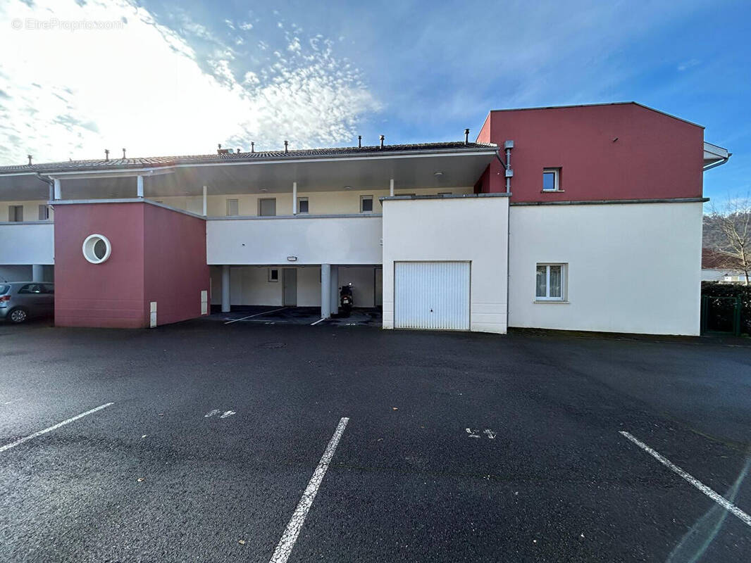 Appartement à LONS