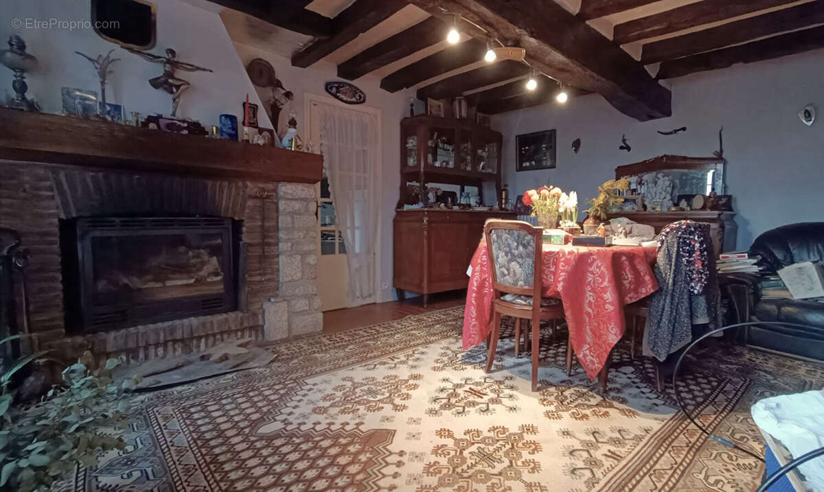 Maison à CHILLEURS-AUX-BOIS