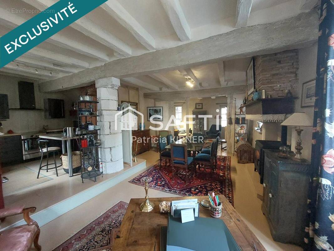 Photo 1 - Maison à CASTELNAU-DE-MONTMIRAL