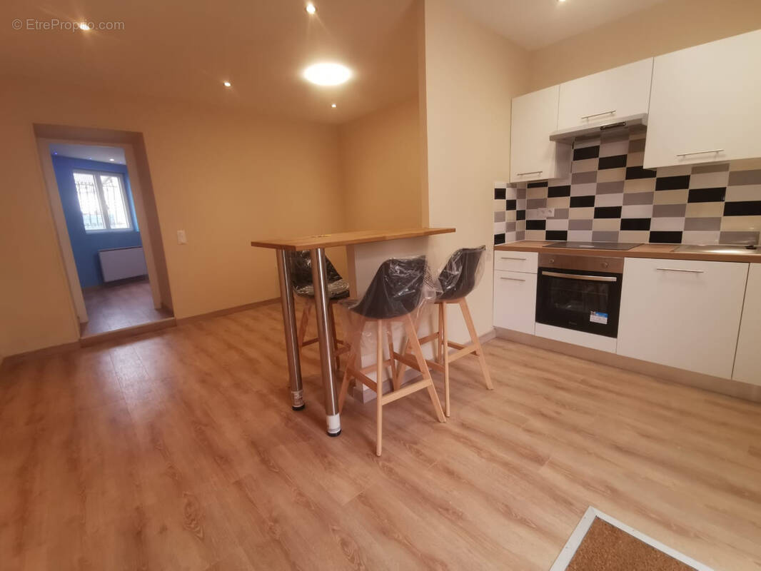 Appartement à LA CHAPELLE-EN-SERVAL