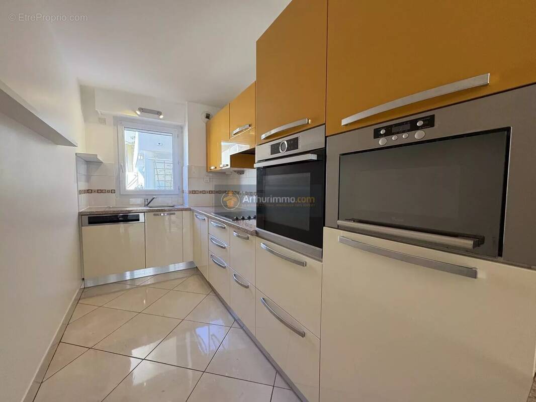 Appartement à SAINT-RAPHAEL