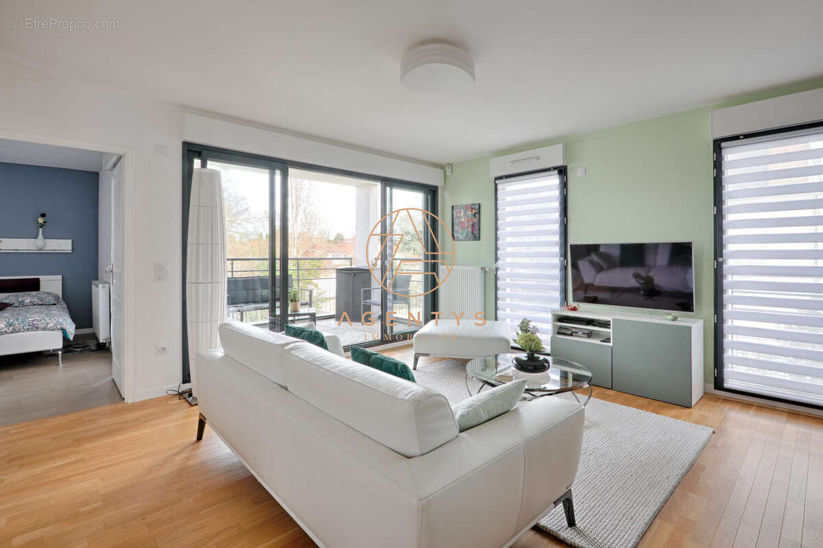 Appartement à SAINT-MAUR-DES-FOSSES