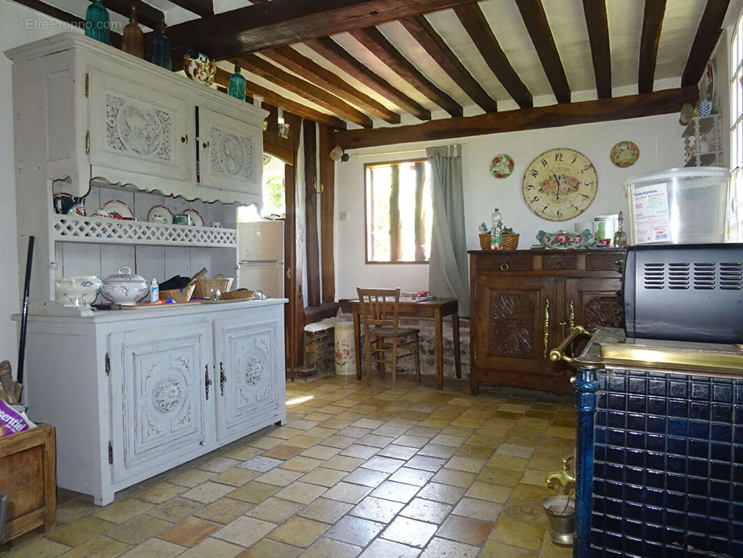 Maison à CORMEILLES