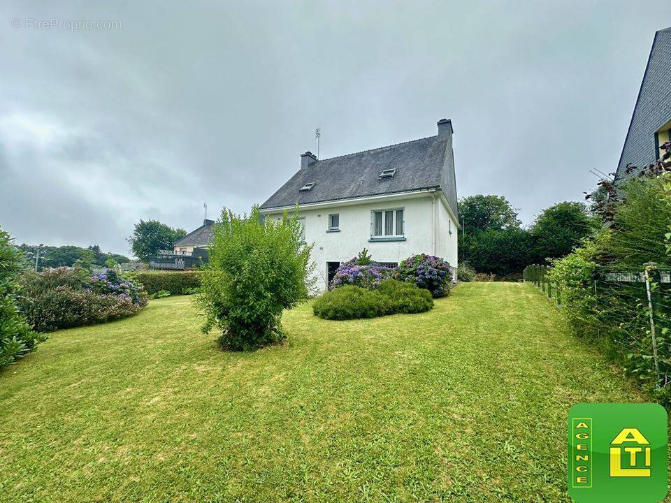 Maison à LE FAOUET