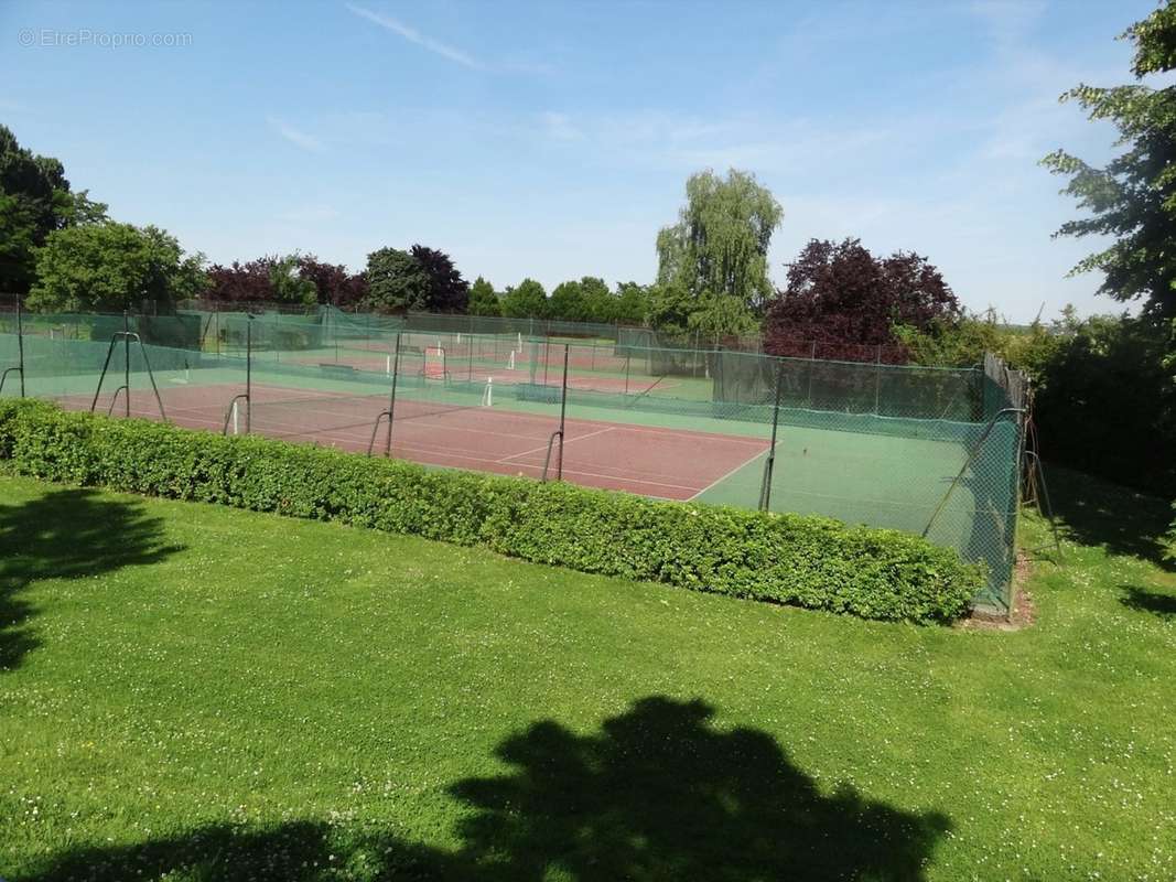 Appartement à FONTENAY-LE-FLEURY
