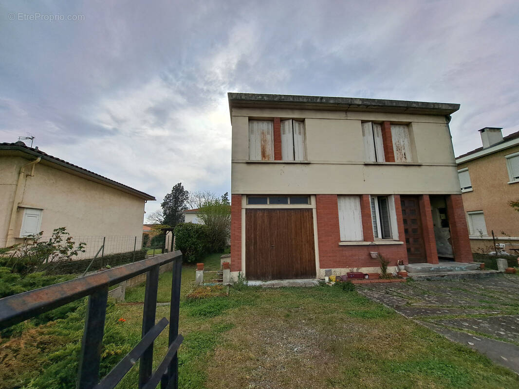 Maison à AUCAMVILLE