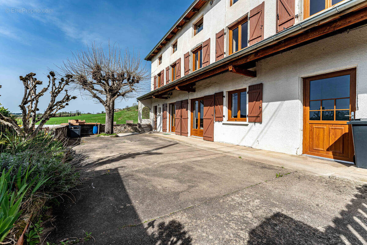 Photo 1 - Maison à AMPLEPUIS