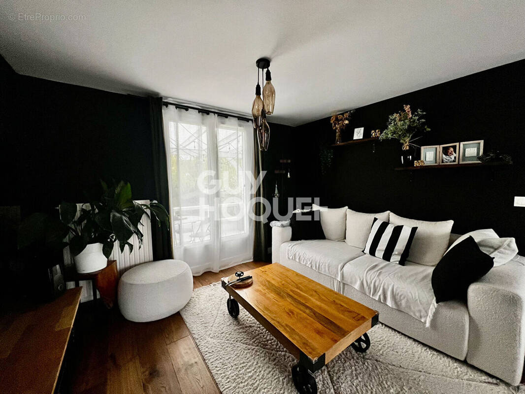 Maison à ROISSY-EN-BRIE