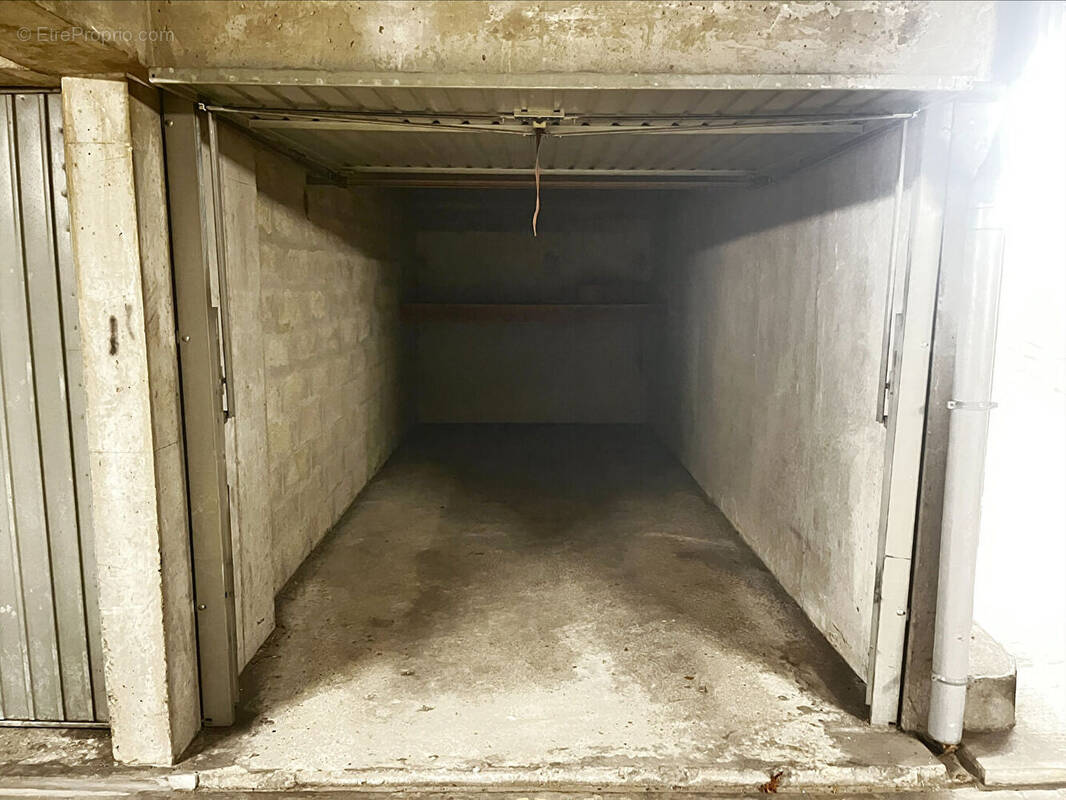 Parking à LYON-3E