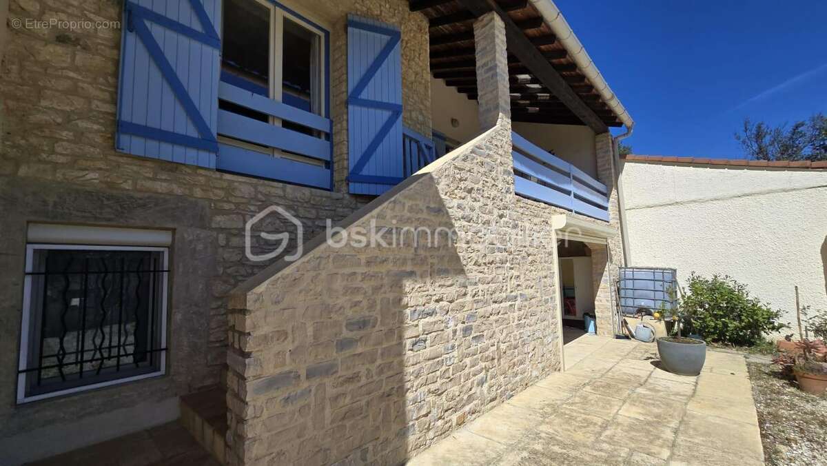 Maison à SABRAN