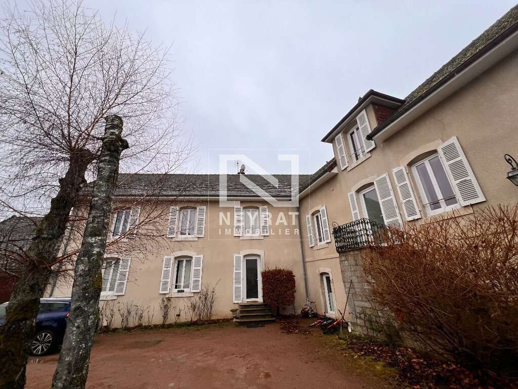 Maison à ETANG-SUR-ARROUX