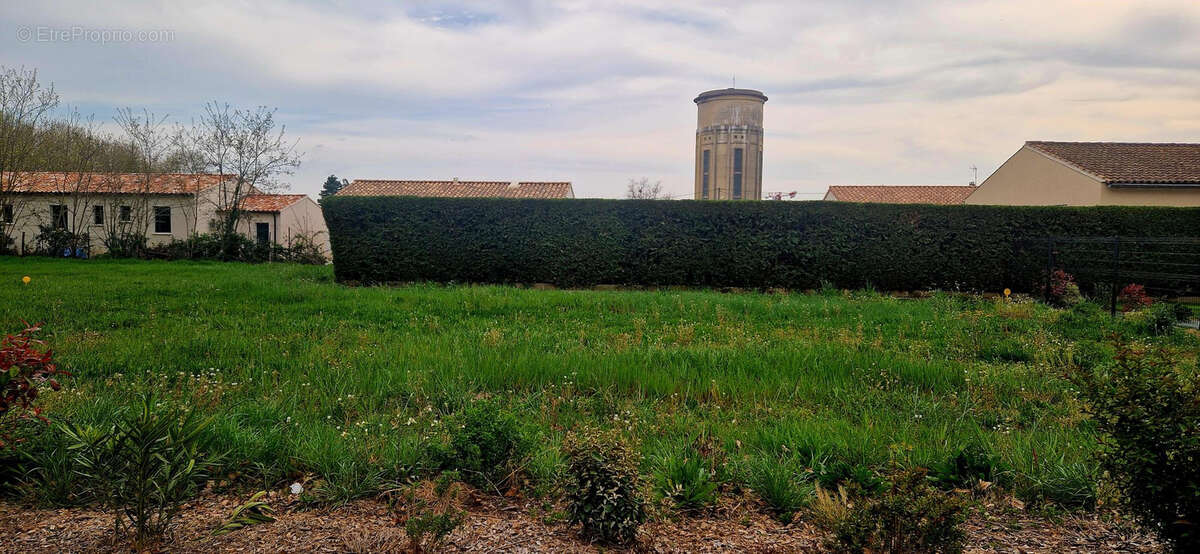 Terrain à LAPALUD