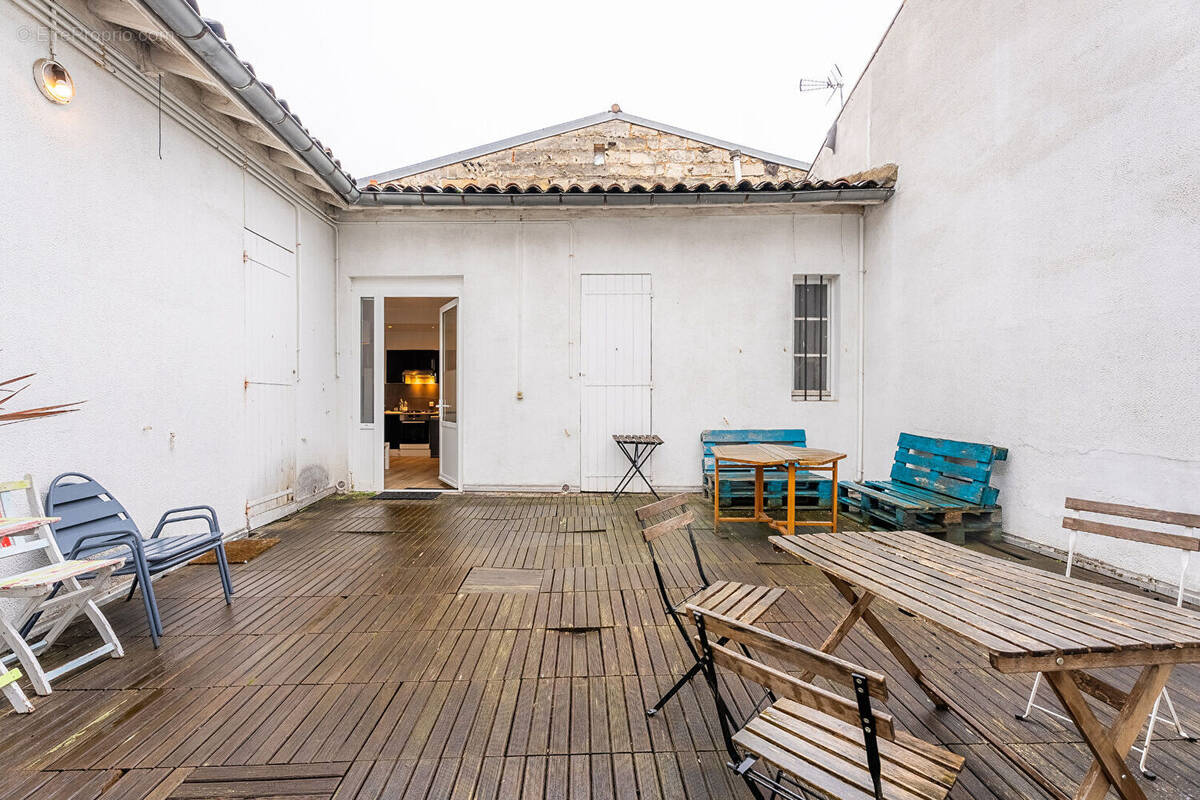 Appartement à BORDEAUX