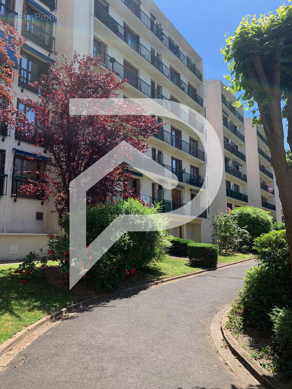 Appartement à COLOMBES