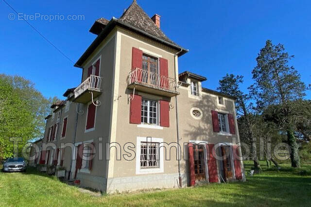 Maison à BARBASTE