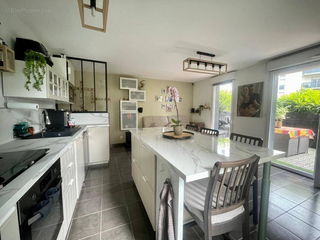Appartement à LES ULIS