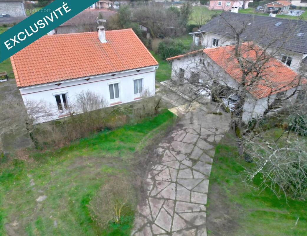 Photo 1 - Maison à MARTRES-DE-RIVIERE