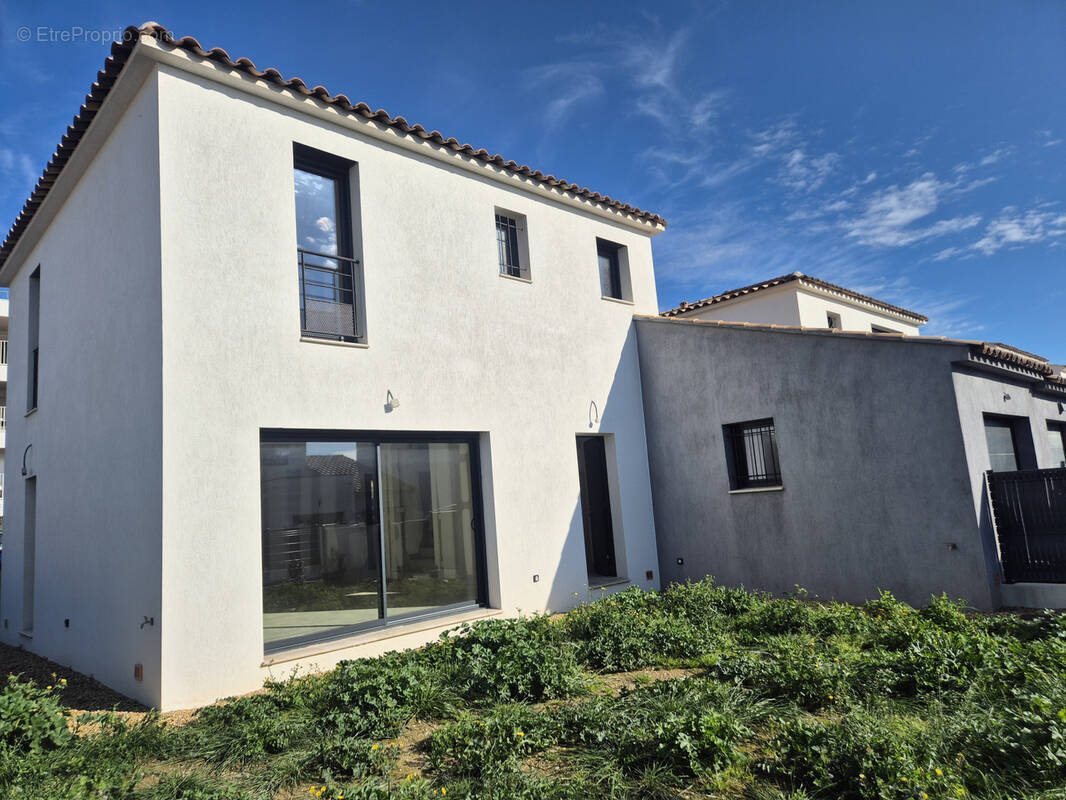 Maison à HYERES