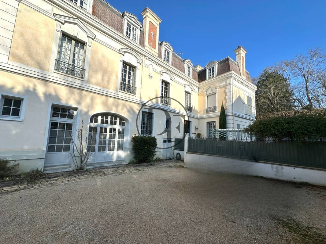 Appartement à FONTAINEBLEAU