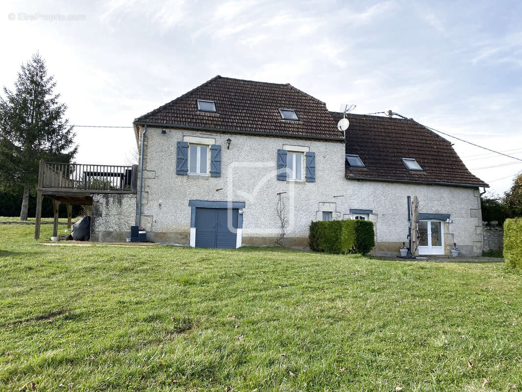 Maison à BEAULIEU-SUR-DORDOGNE