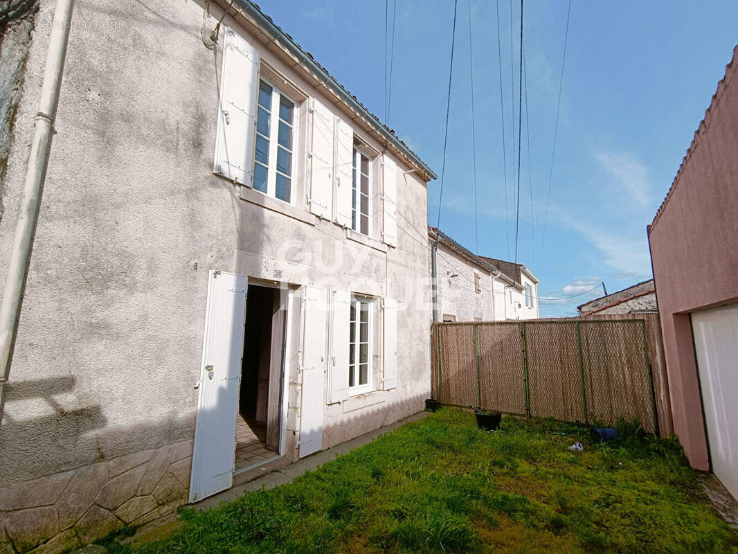Maison à DOIX