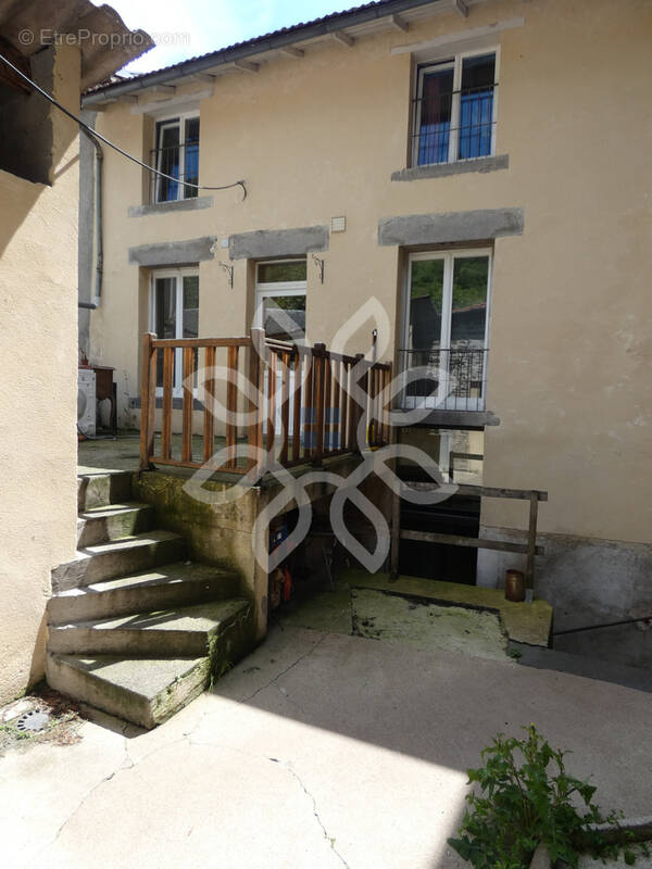 Appartement à BLESLE