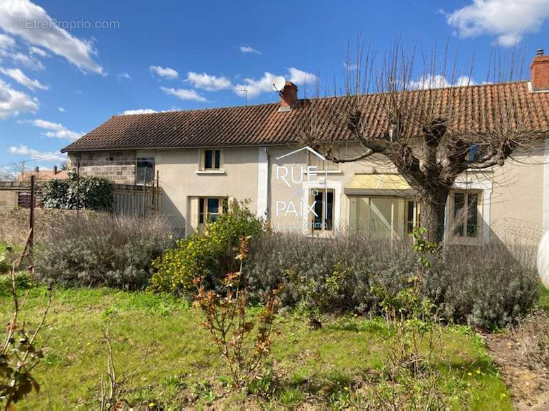 Maison à BEAUMONT