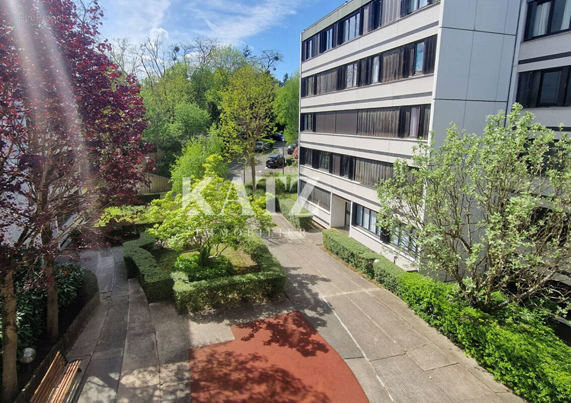 Appartement à GARCHES