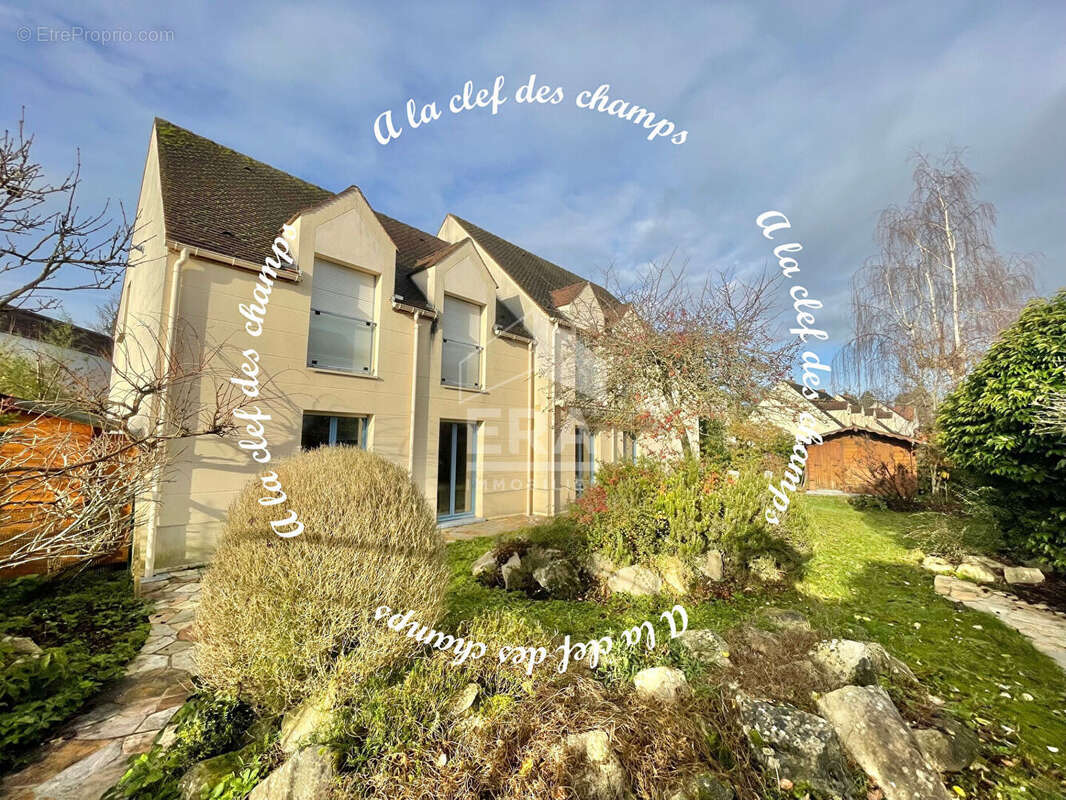 Appartement à SAINT-REMY-LES-CHEVREUSE