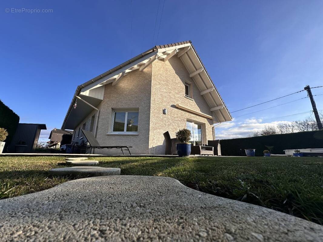 Maison à VALLIERES