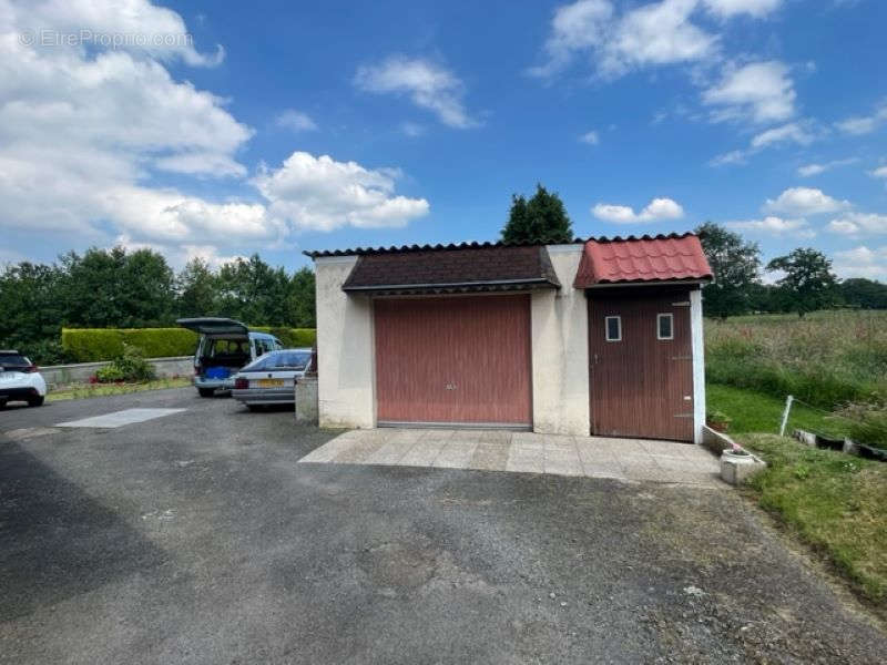 Maison à SOURDEVAL