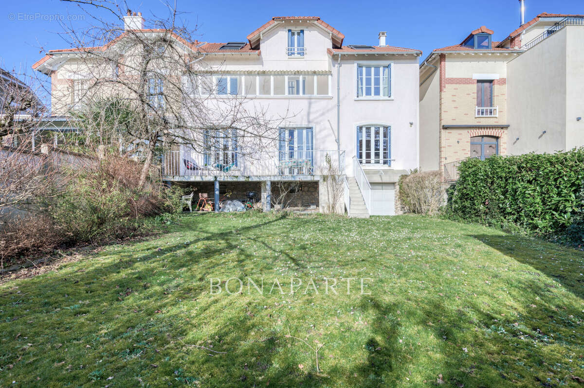 Maison à VIROFLAY