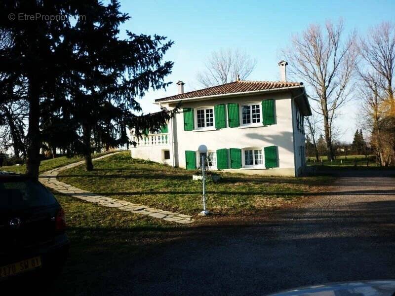 Maison à LABRUGUIERE