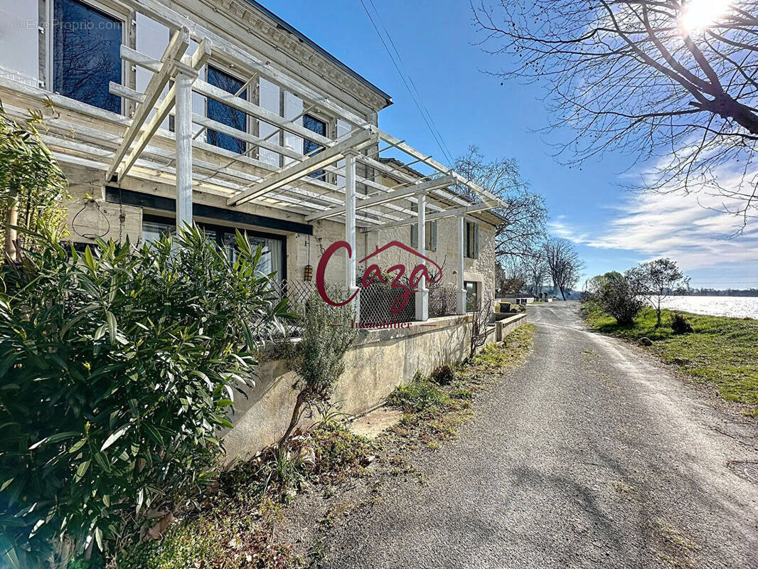 Maison à QUINSAC