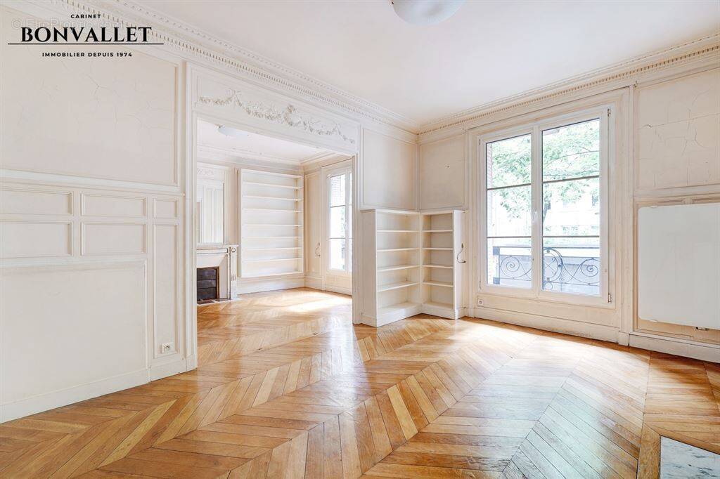 Appartement à PARIS-15E