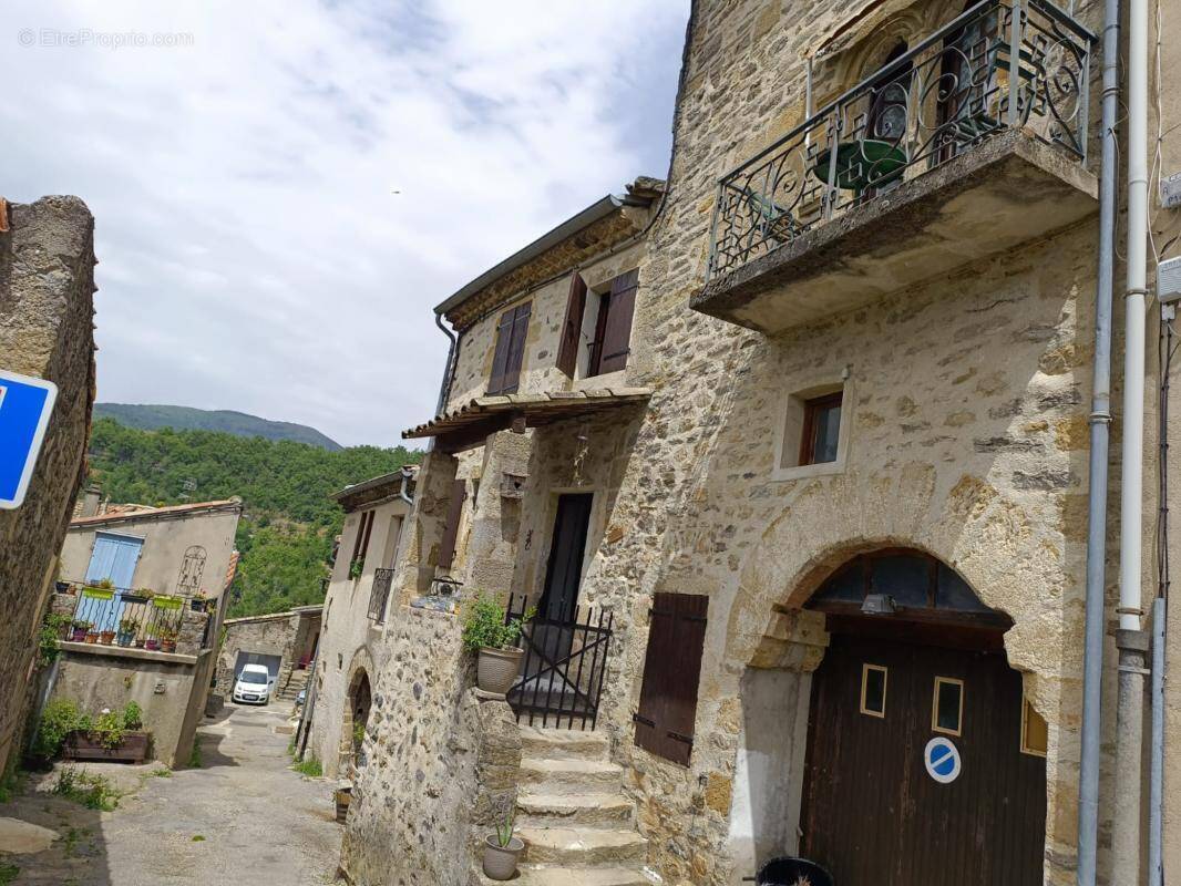 Maison à COUX