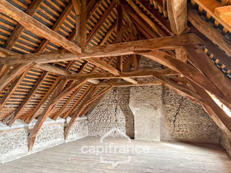 Maison à LALOUBERE