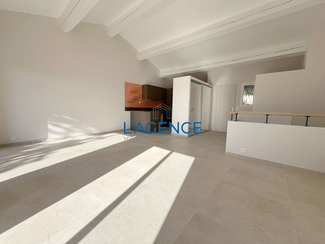 Maison à HYERES