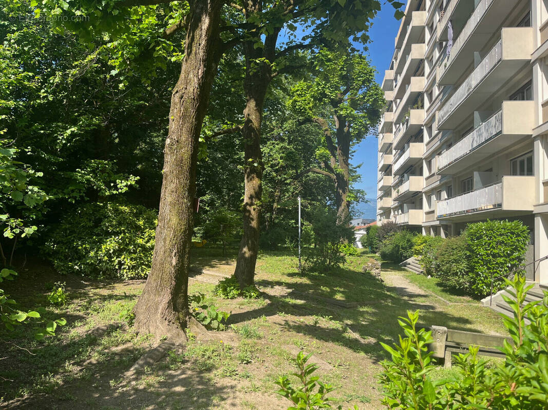Appartement à GIERES