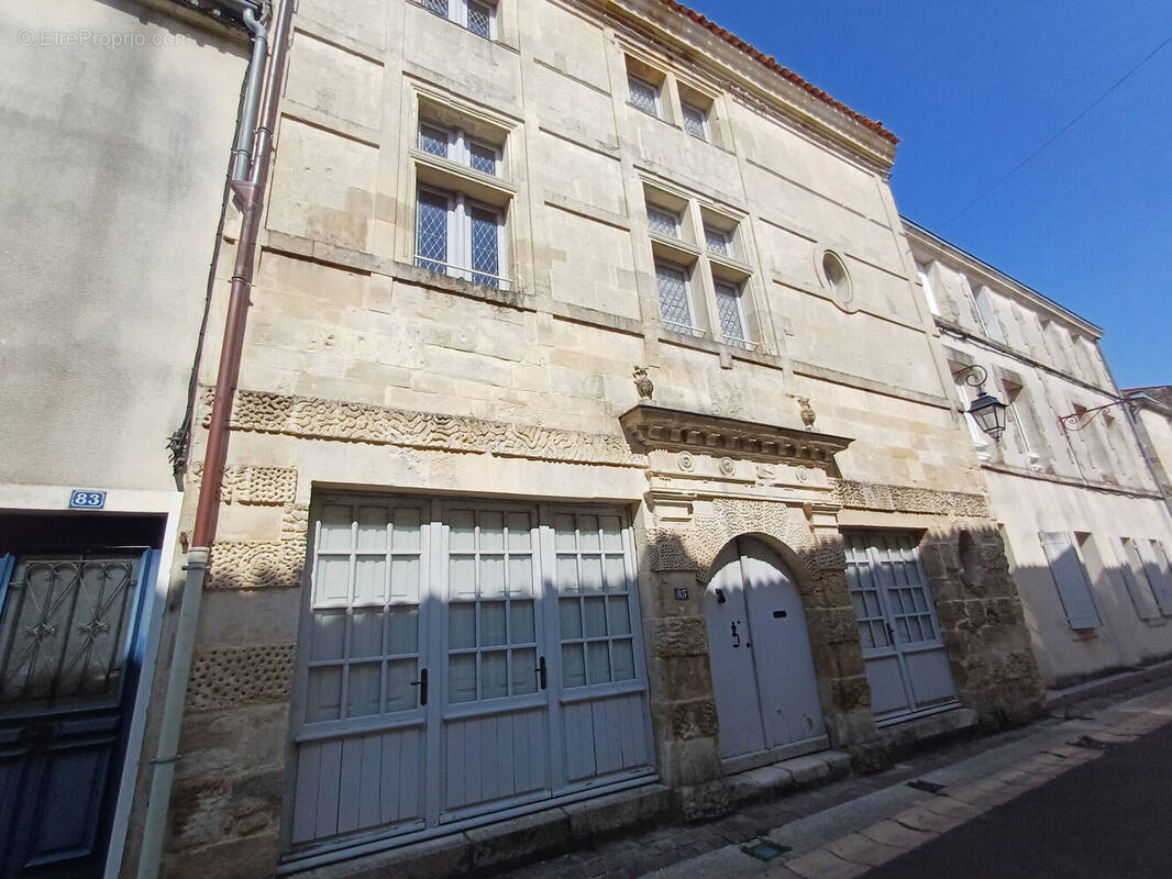 Photo 1 - Appartement à FONTENAY-LE-COMTE