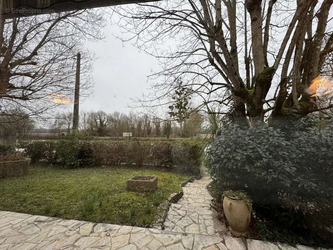 Maison à JARNAC